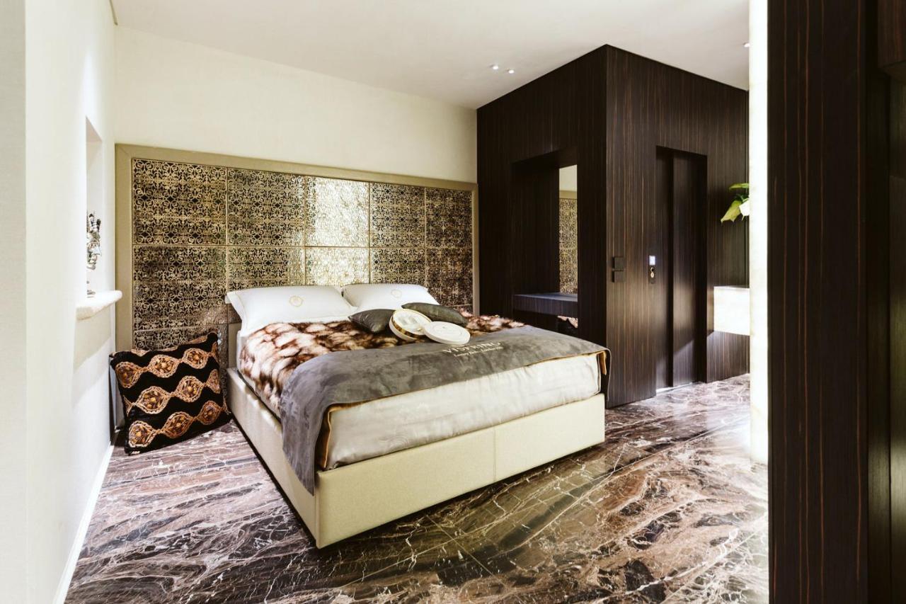 Bed and Breakfast The Harbour - Luxury Living Trani Esterno foto