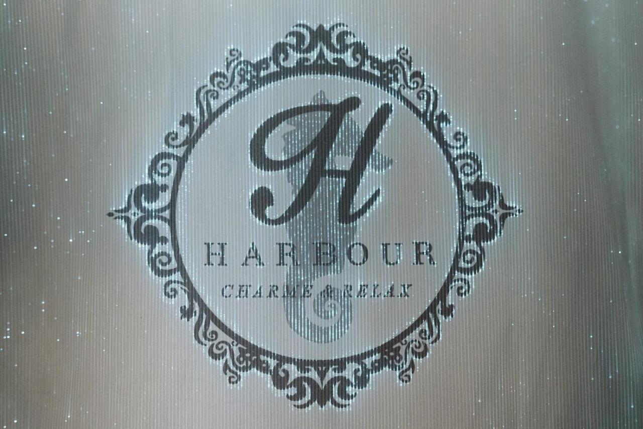 Bed and Breakfast The Harbour - Luxury Living Trani Esterno foto
