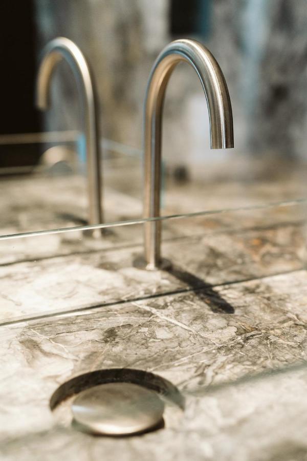 Bed and Breakfast The Harbour - Luxury Living Trani Esterno foto